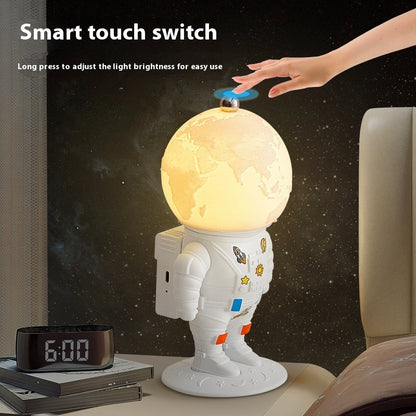Astronaut Small Night Lamp