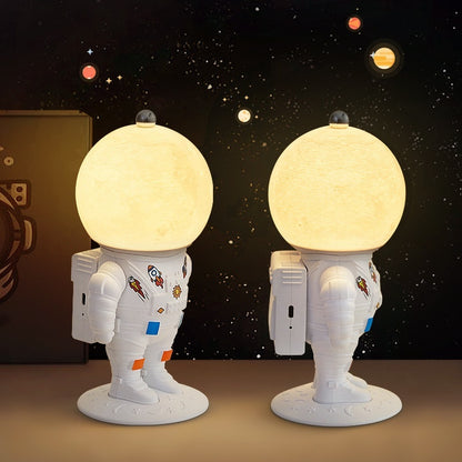 Astronaut Small Night Lamp